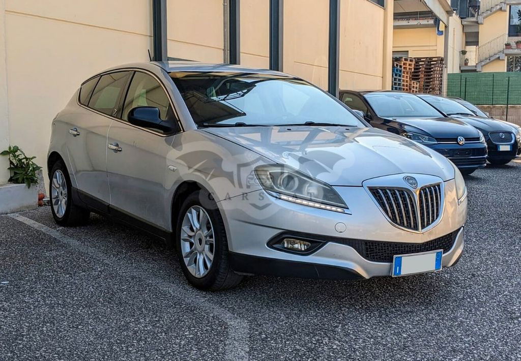 Lancia Delta 2011