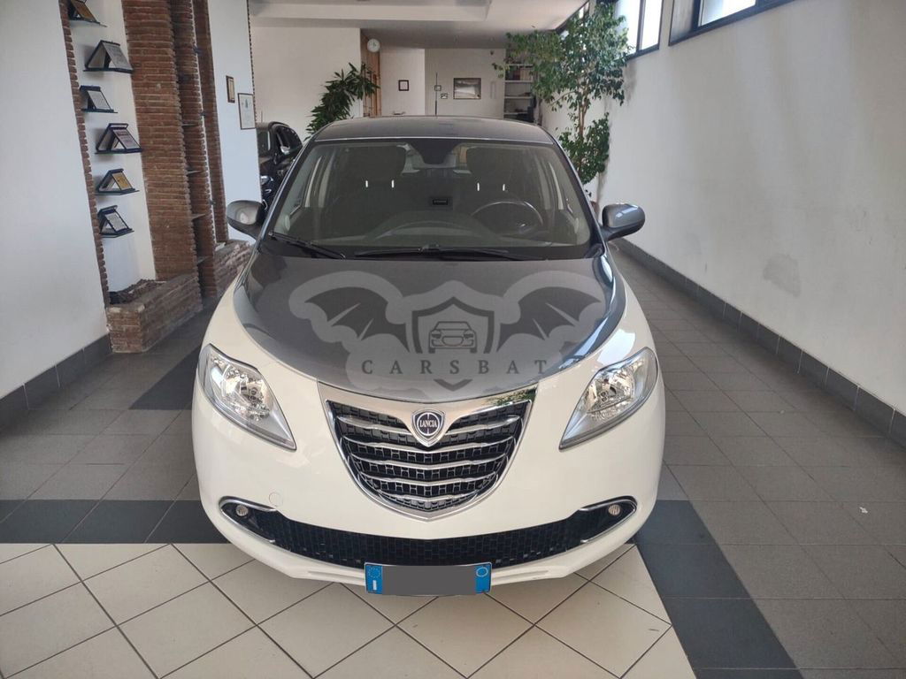 Lancia Ypsilon 2014