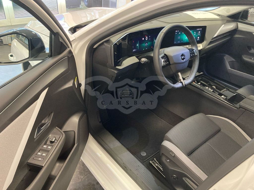 Opel Astra 2023