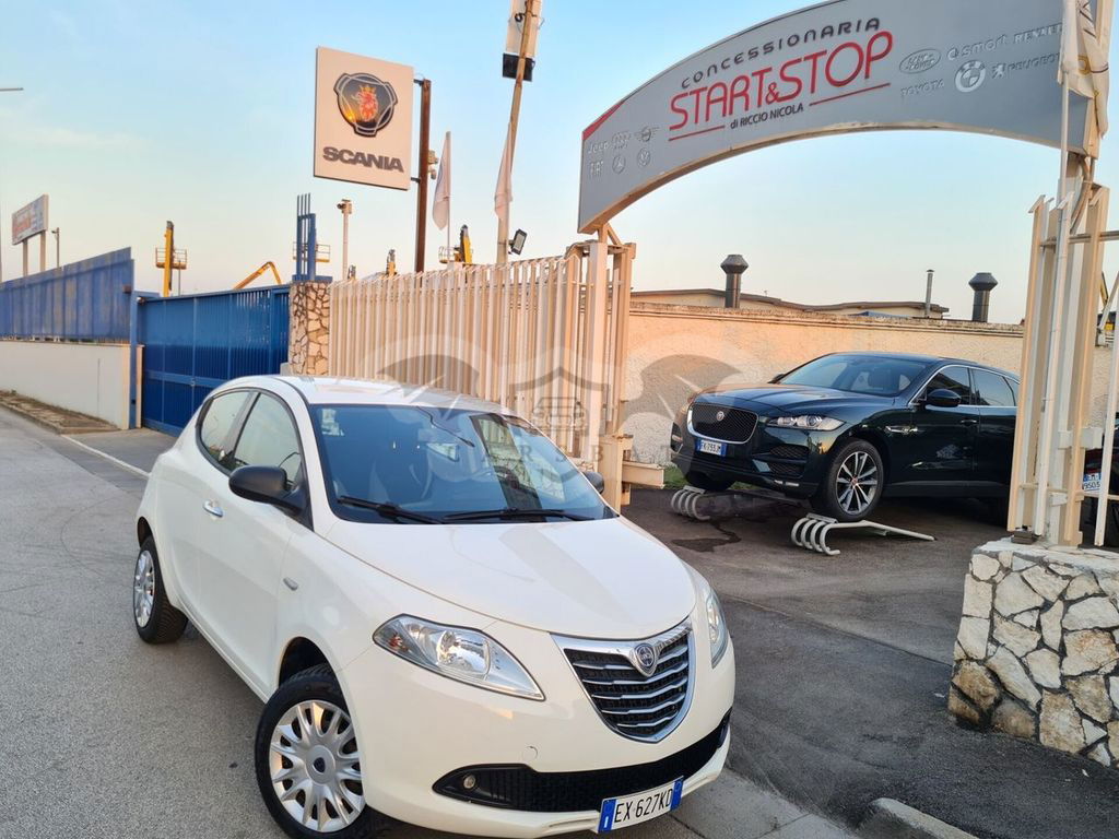 Lancia Ypsilon 2014