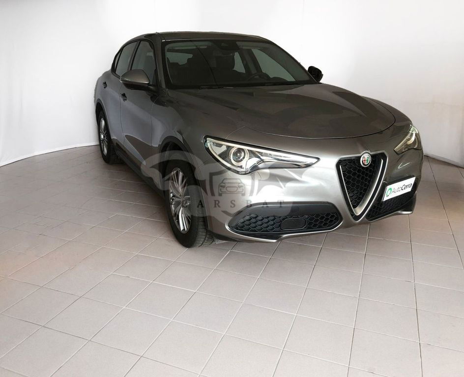 Alfa Romeo Stelvio 2021
