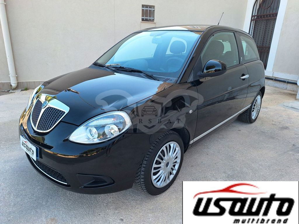 Lancia Ypsilon 2011