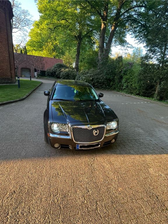 Chrysler 300C 2010