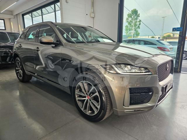 Jaguar F-Pace 2017
