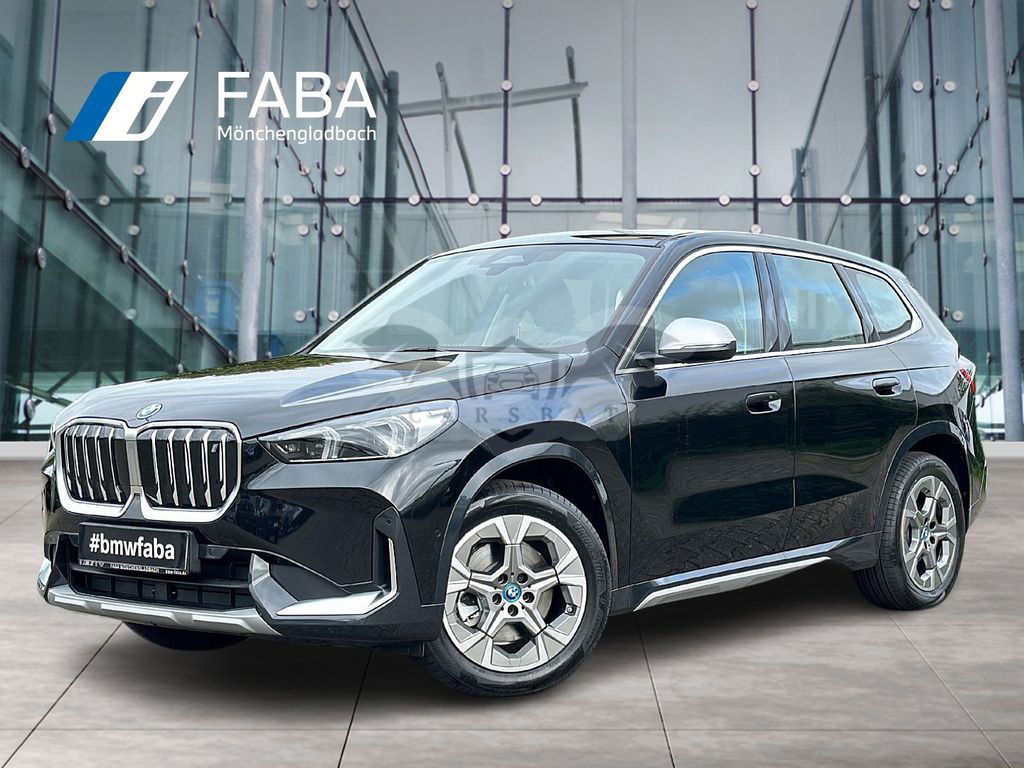 BMW iX1 2024