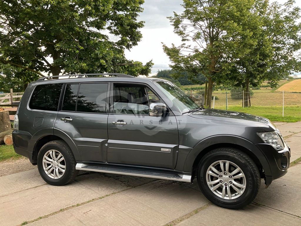 Mitsubishi Montero 2014