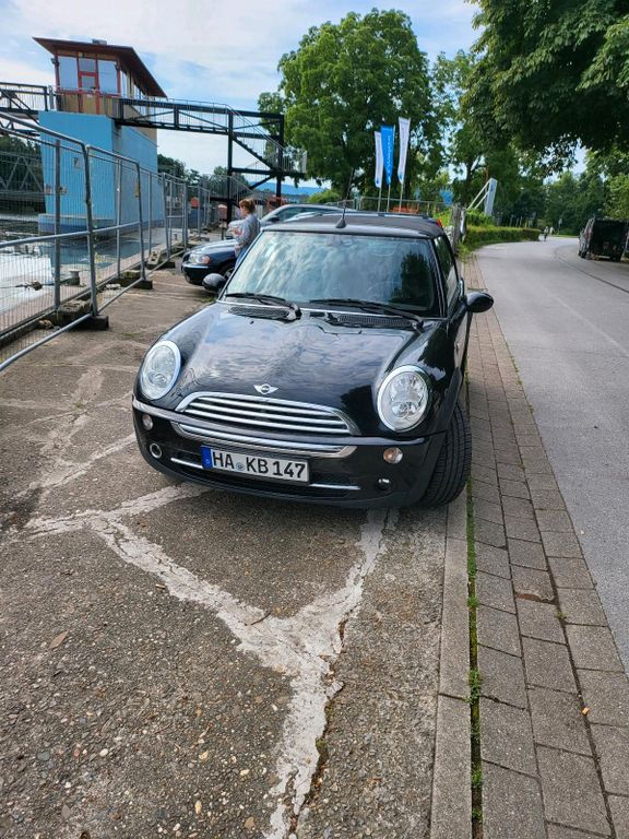 Mini Cabrio 2004