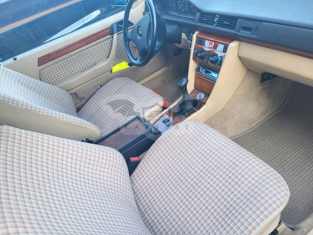 Mercedes-Benz CE 230 1992