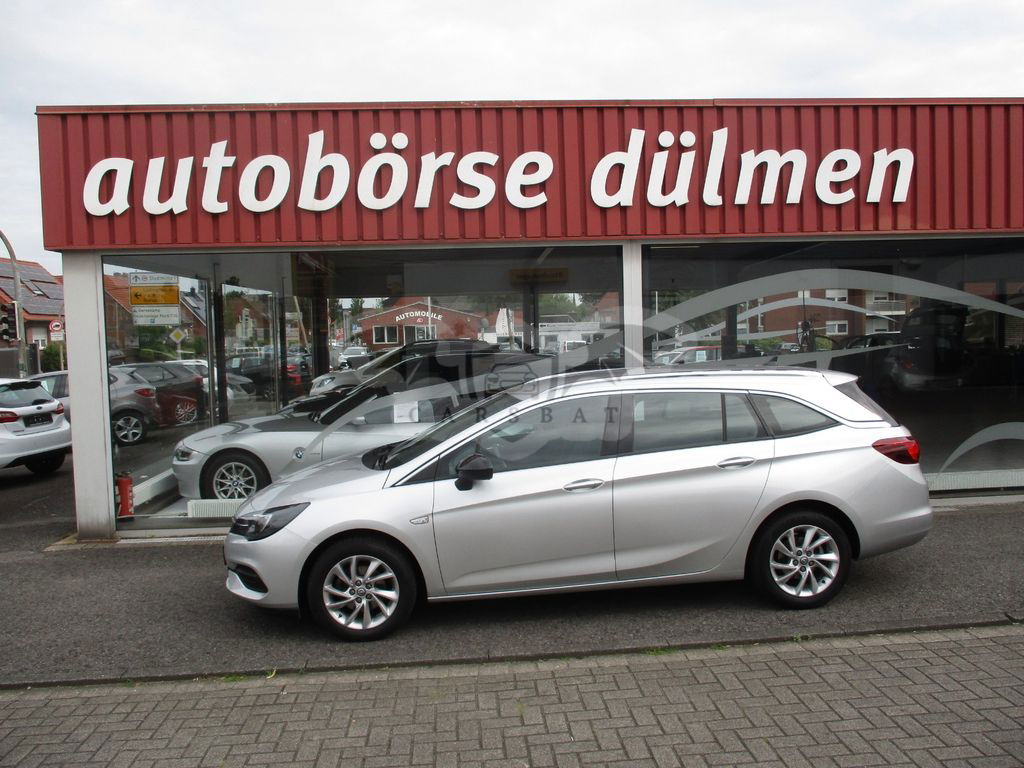 Opel Astra 2021