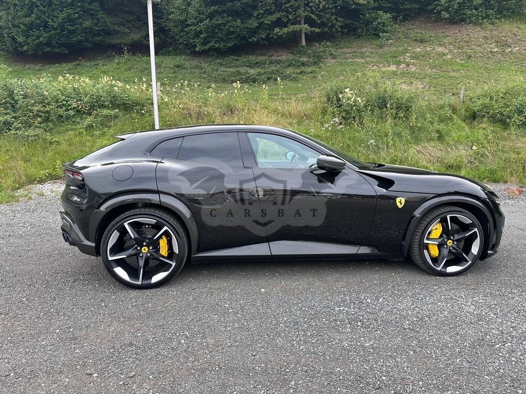 Ferrari Purosangue 2024
