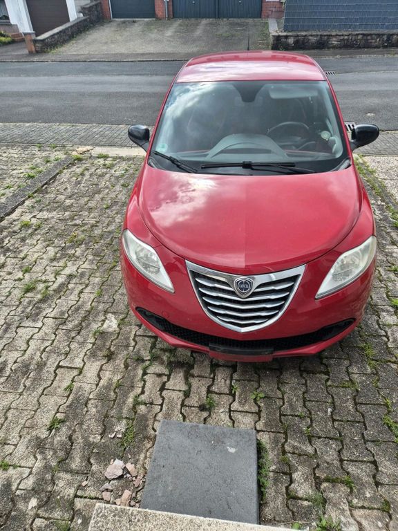 Lancia Ypsilon 2012