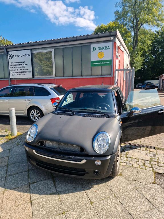 Mini One 2004