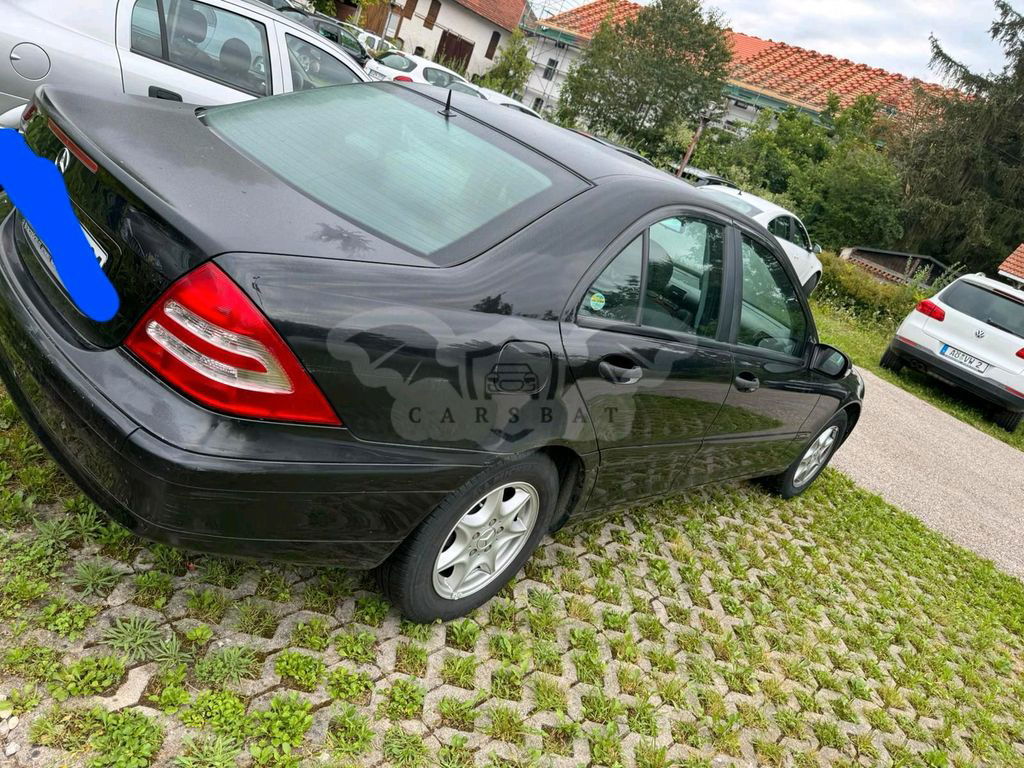 Mercedes-Benz CLA 180 2003