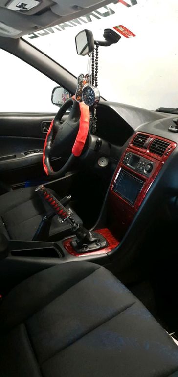 Mitsubishi Galant 2000