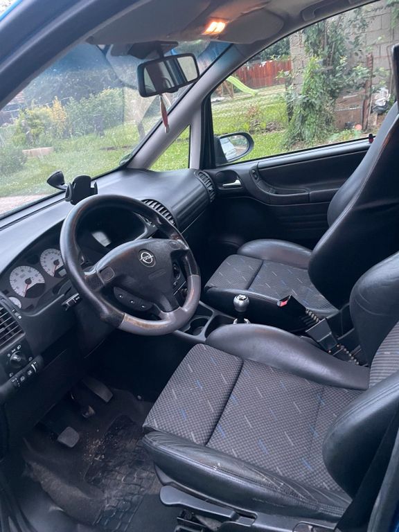 Opel Zafira 2002