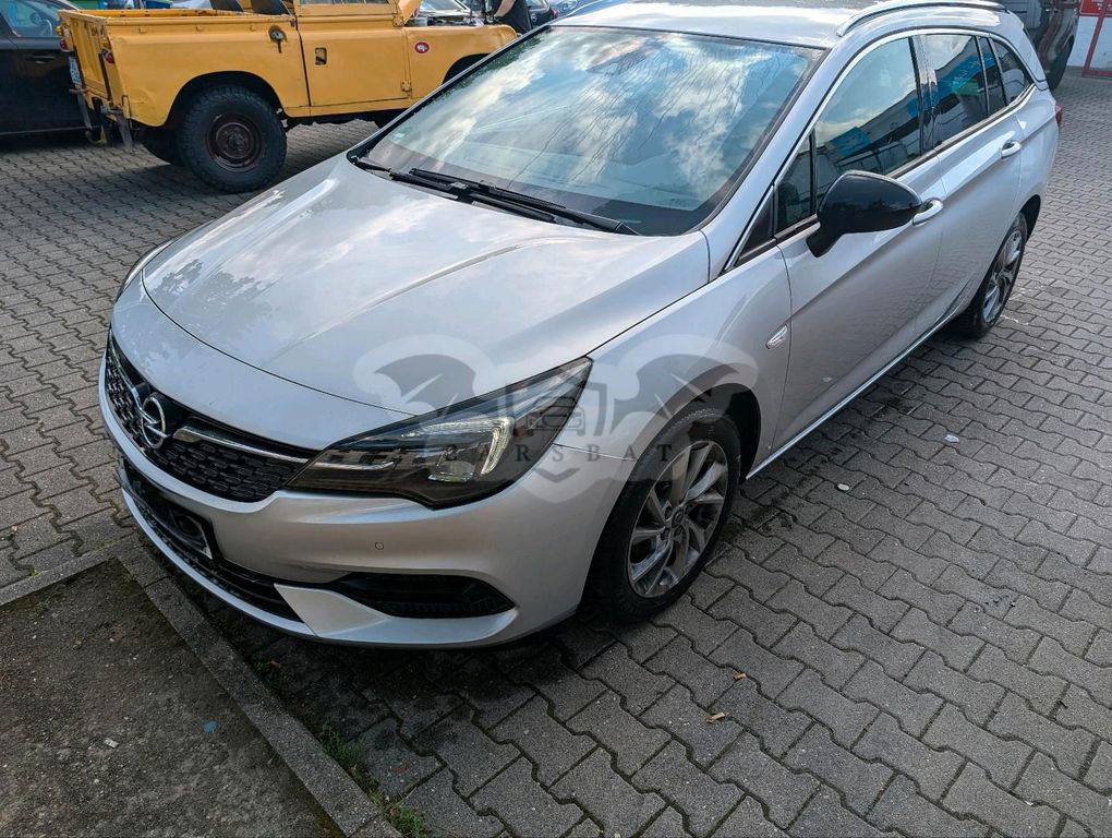 Opel Astra 2021