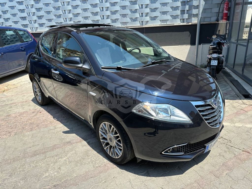 Lancia Ypsilon 2012