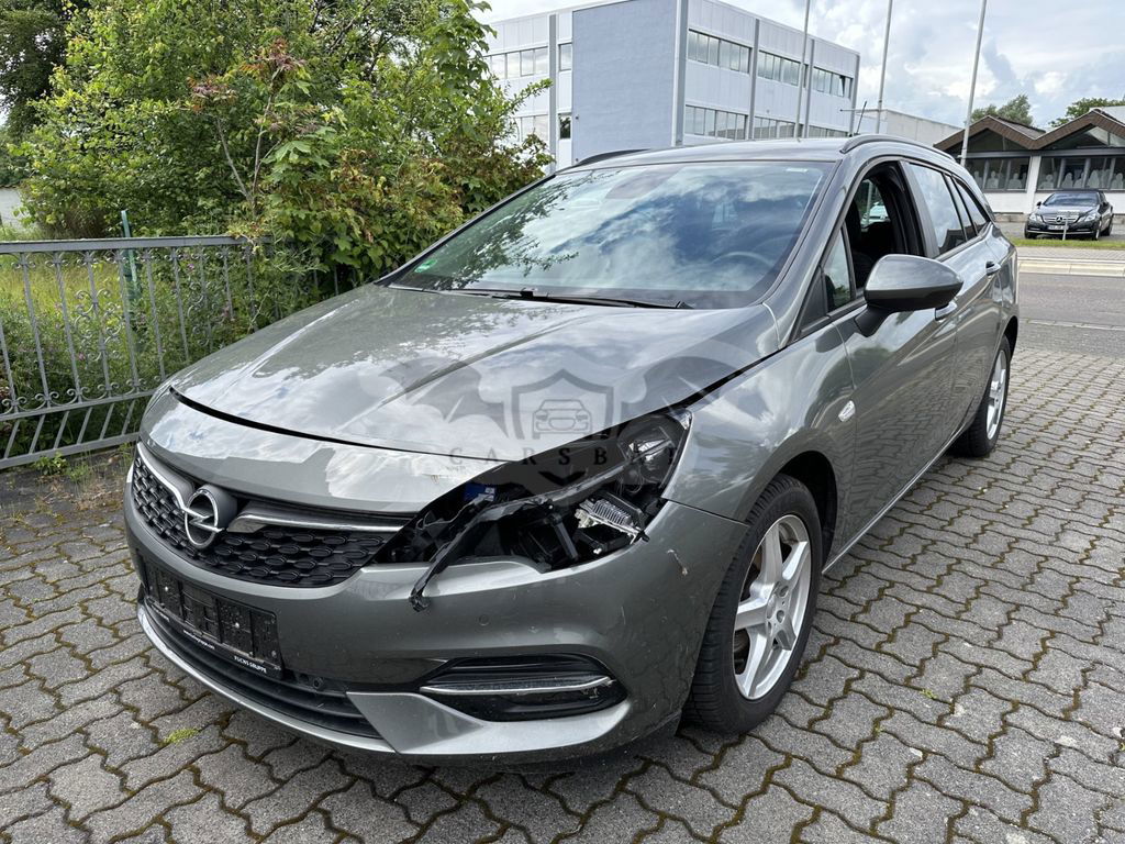 Opel Astra 2021