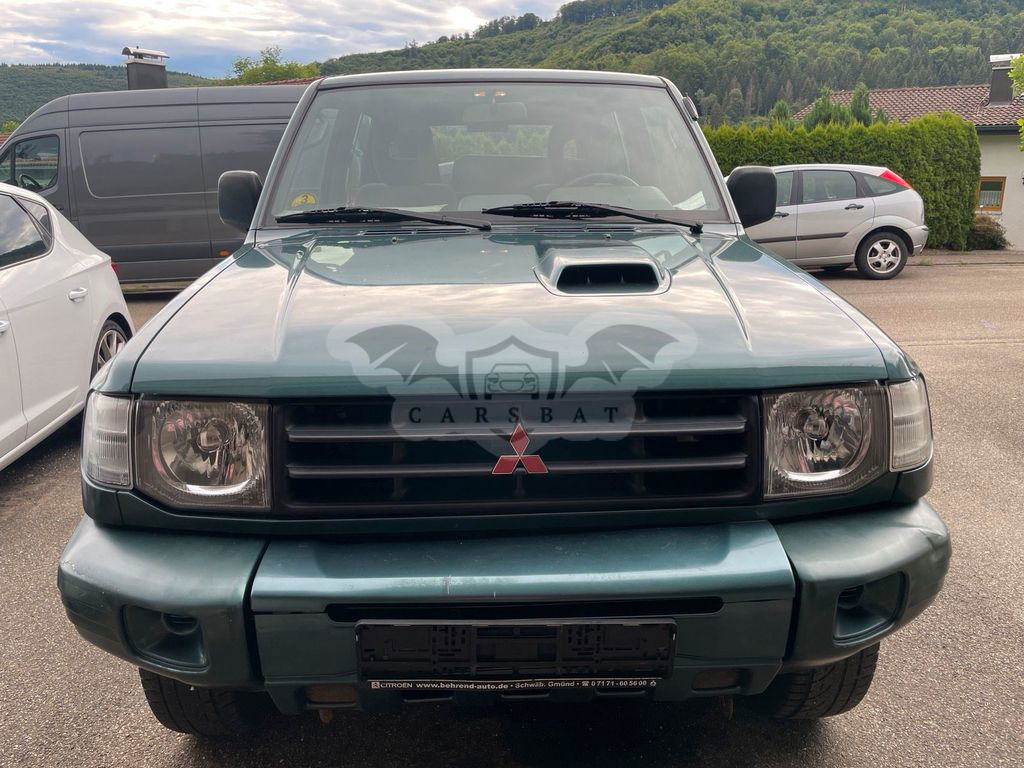 Mitsubishi Pajero 2004
