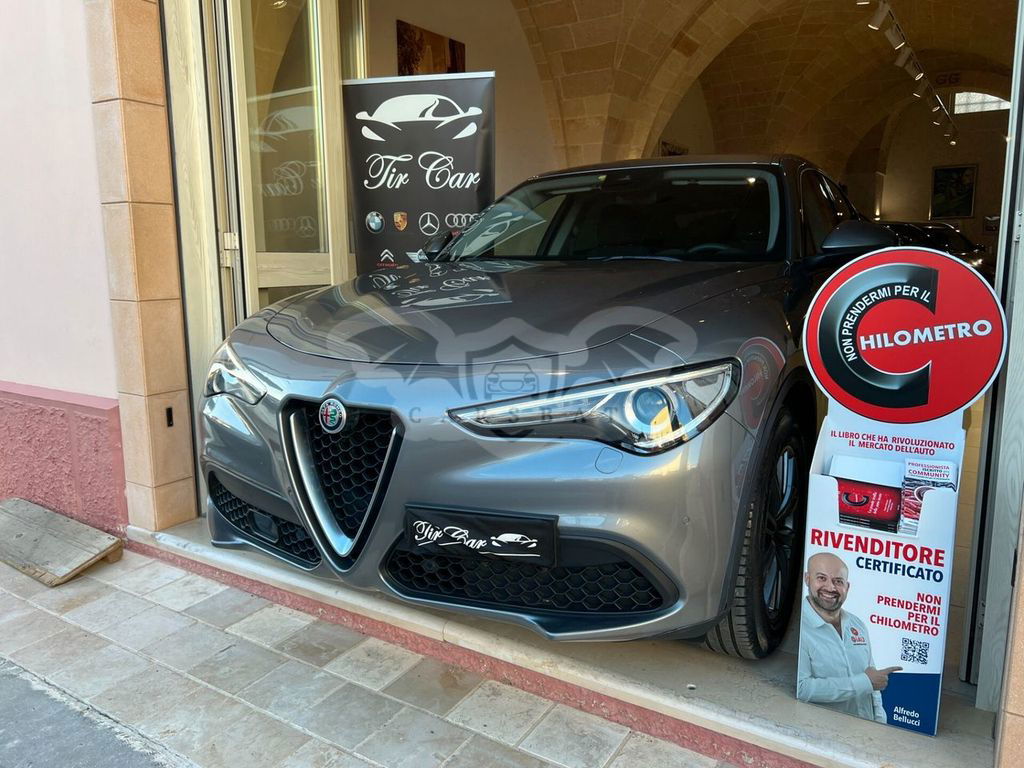 Alfa Romeo Stelvio 2021