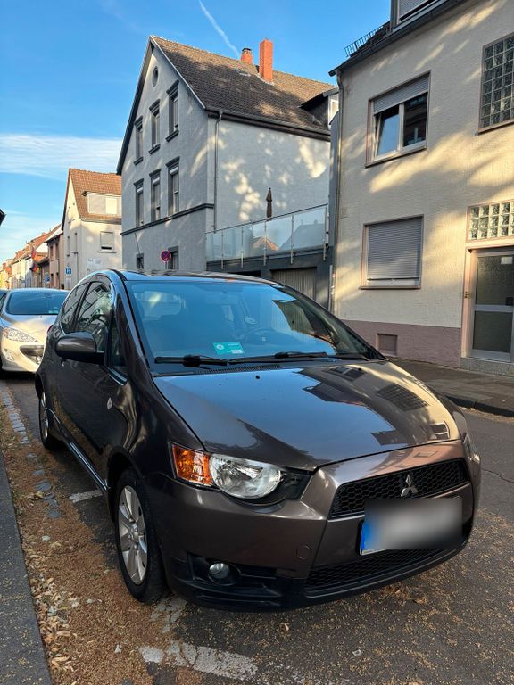 Mitsubishi Colt 2012