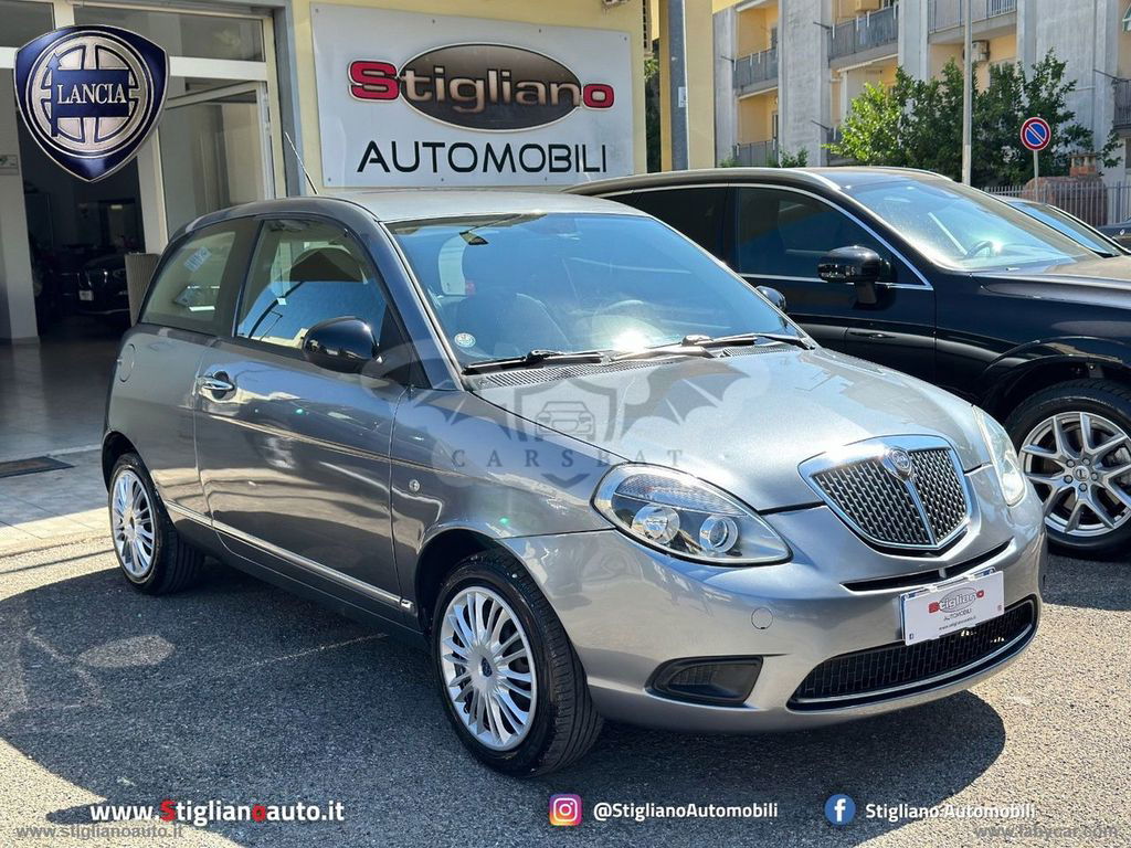 Lancia Ypsilon 2011