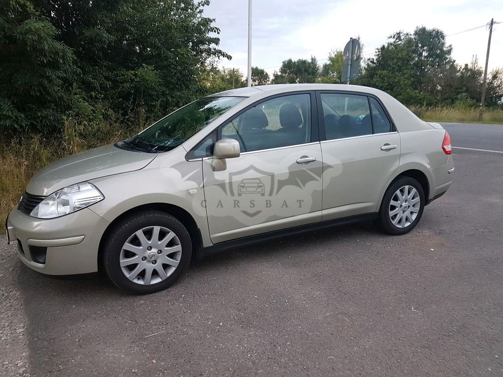 Nissan Tiida 2009