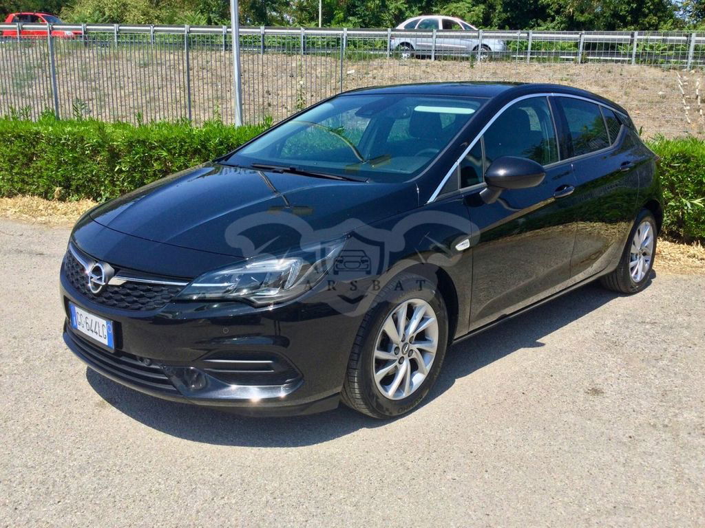 Opel Astra 2021