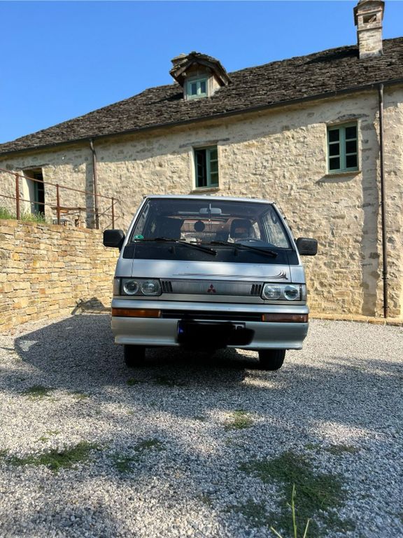 Mitsubishi L300 1997