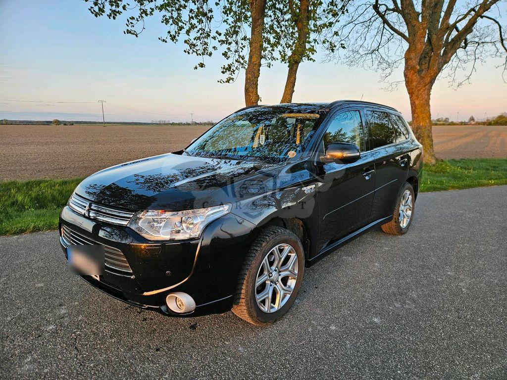 Mitsubishi Outlander 2013