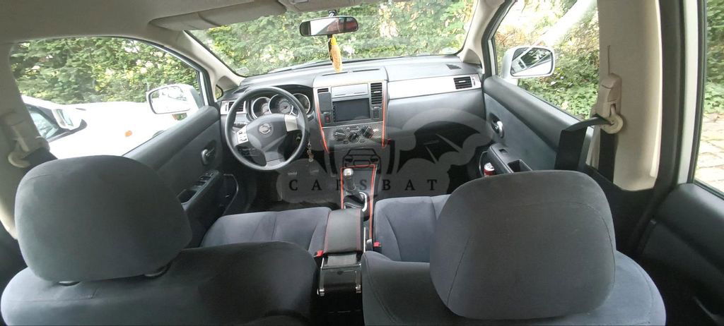 Nissan Tiida 2009