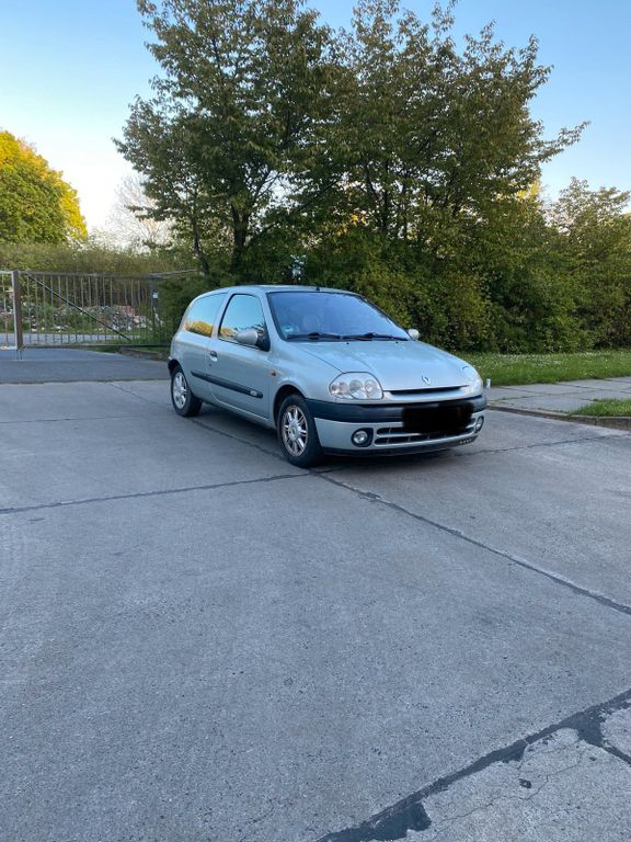 Renault Clio 1999