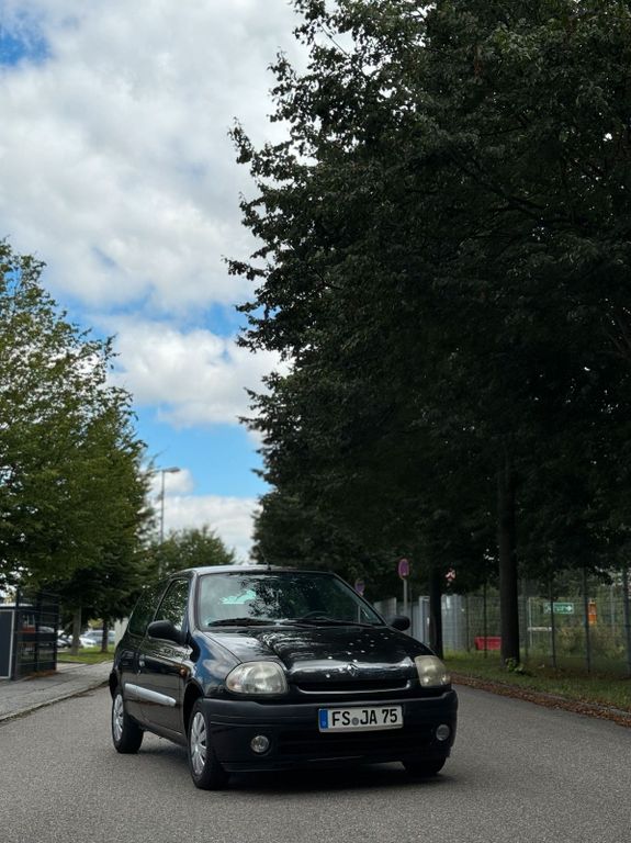 Renault Clio 1999