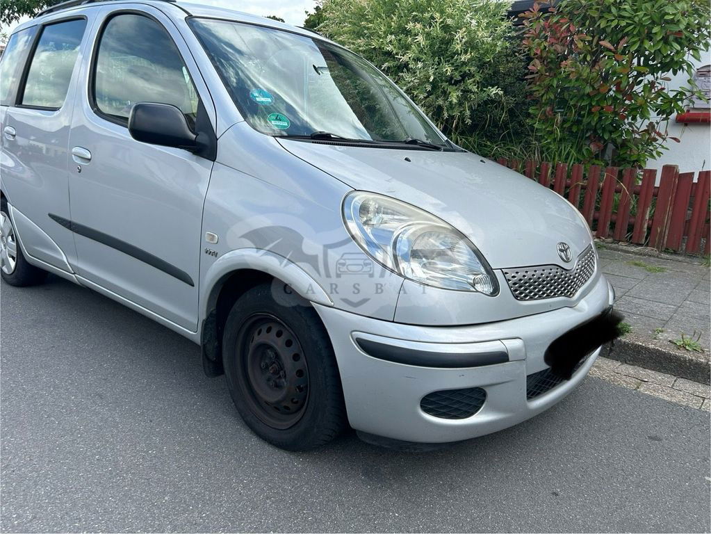 Toyota Verso 2004