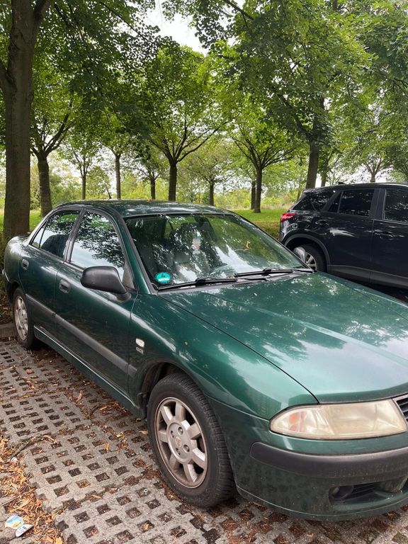 Mitsubishi Carisma 2001