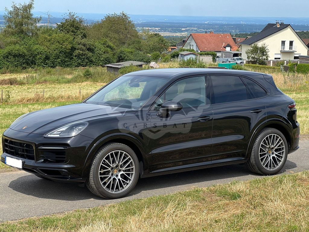 Porsche Cayenne 2022