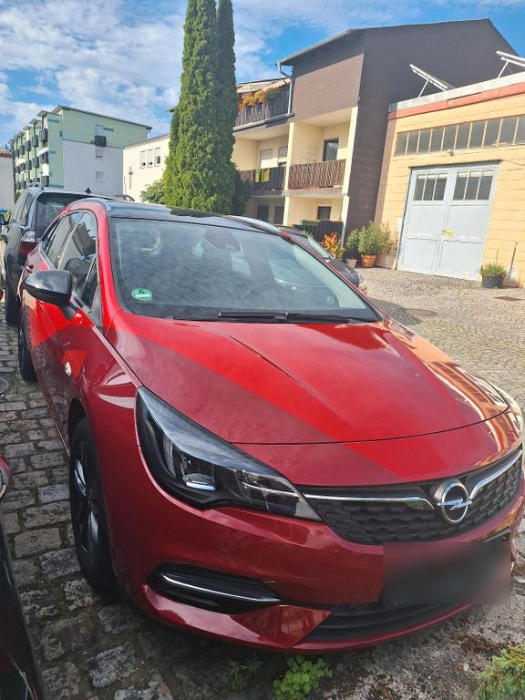 Opel Astra 2022