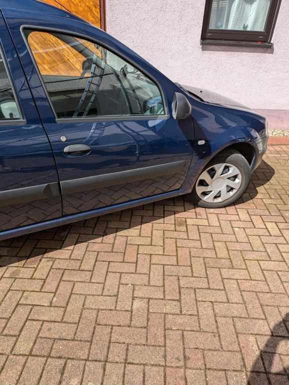 Dacia Logan 2011