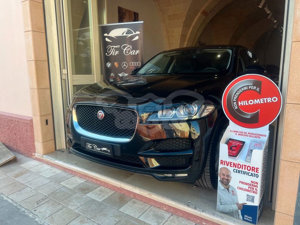Jaguar F-Pace 2017