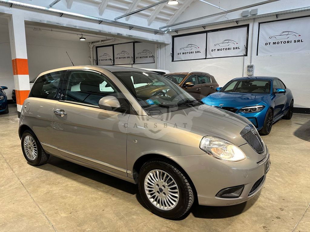 Lancia Ypsilon 2010