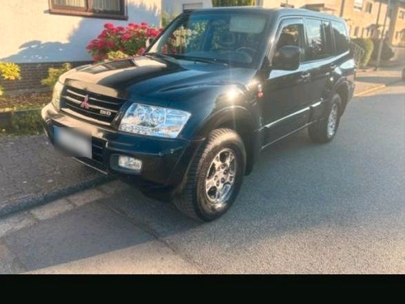 Mitsubishi Pajero 2000
