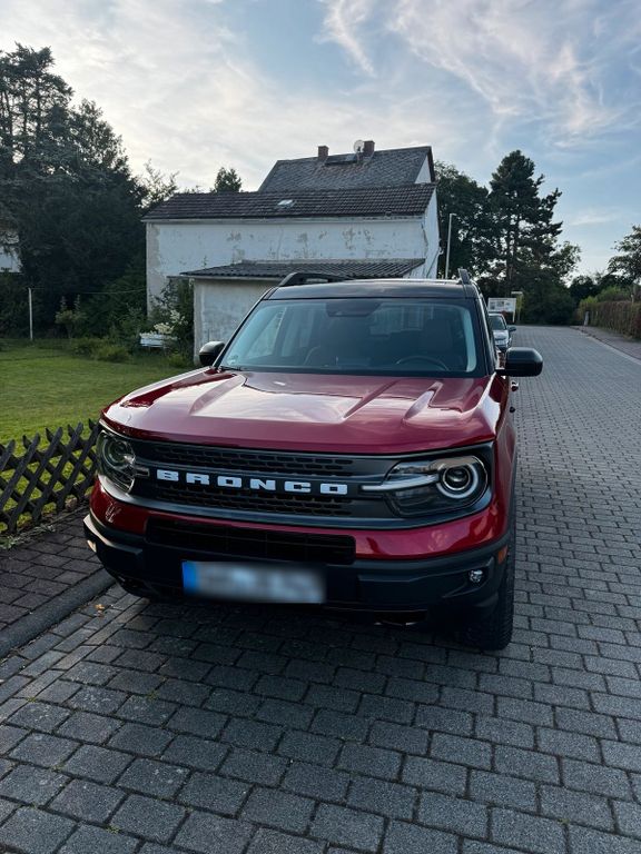 Ford Bronco 2024
