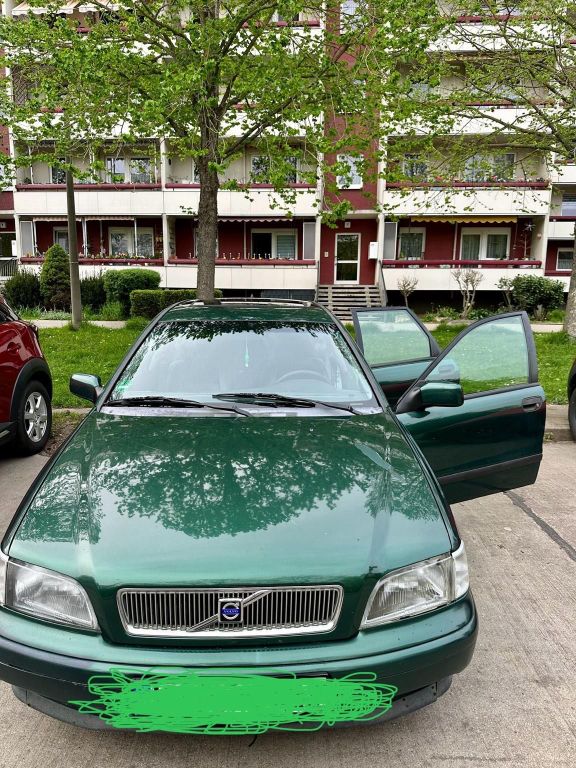 Volvo V40 1999