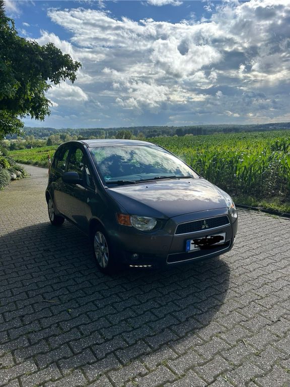 Mitsubishi Colt 2011