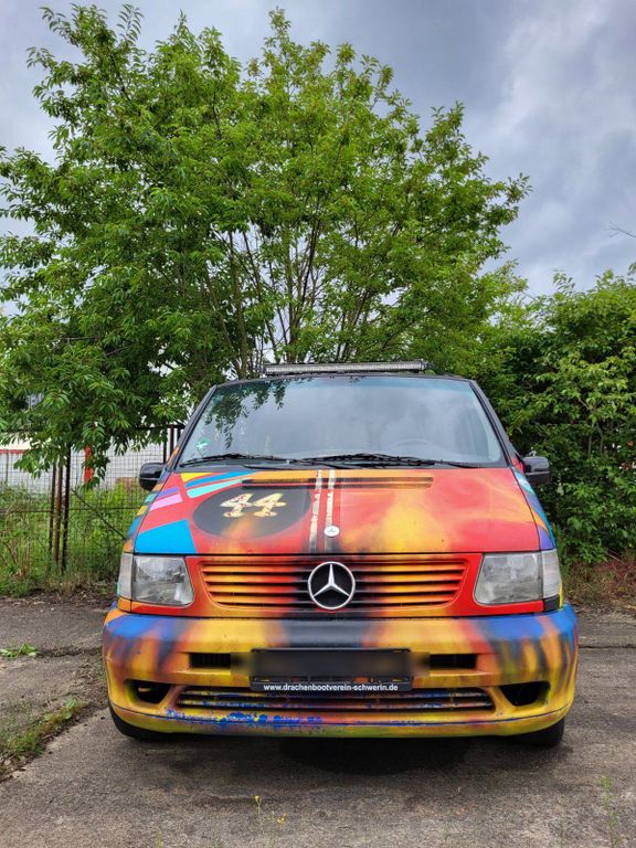 Mercedes-Benz V 220 2001