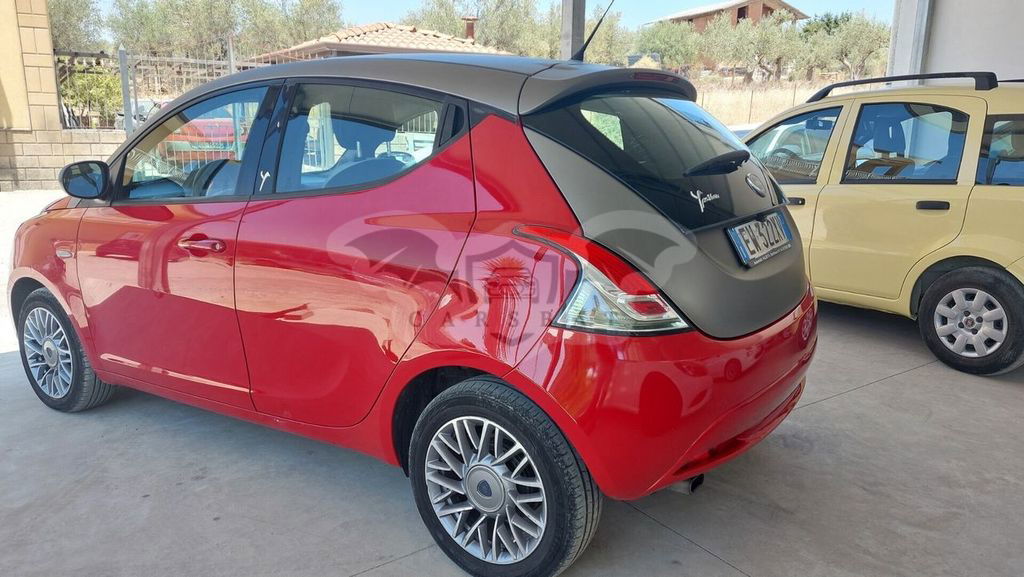 Lancia Ypsilon 2014