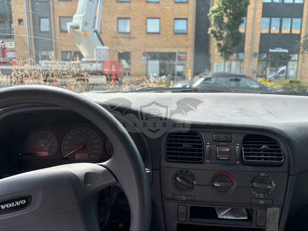 Volvo V40 1999