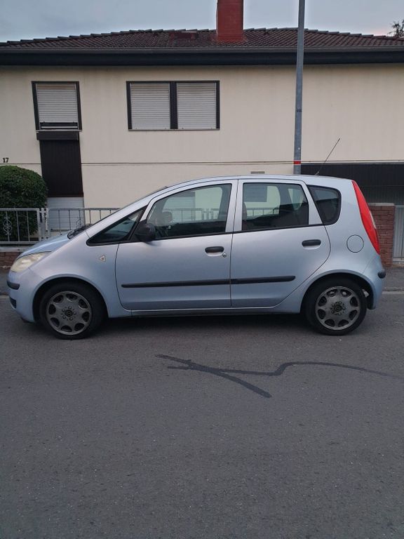 Mitsubishi Colt 2004