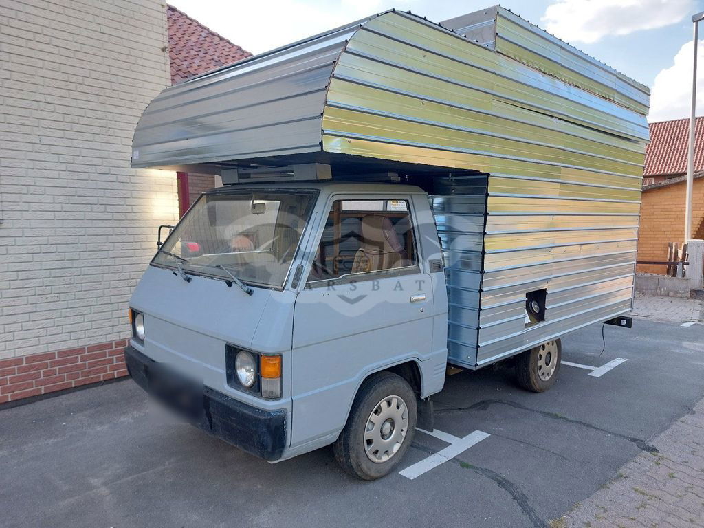 Mitsubishi L300 1980