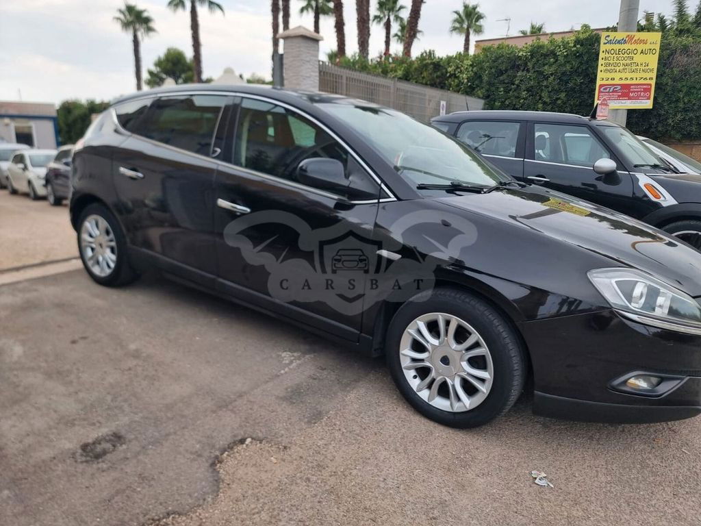 Lancia Delta 2012